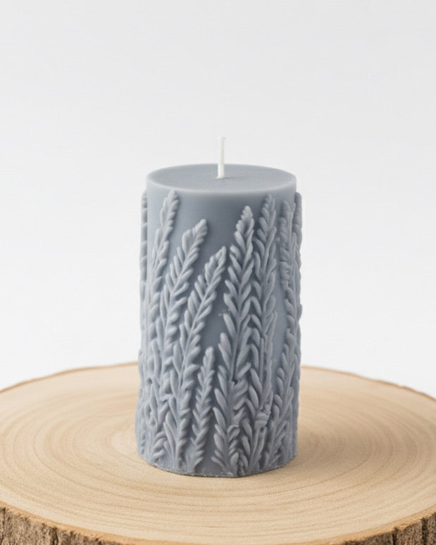 Scented lavender candle￼