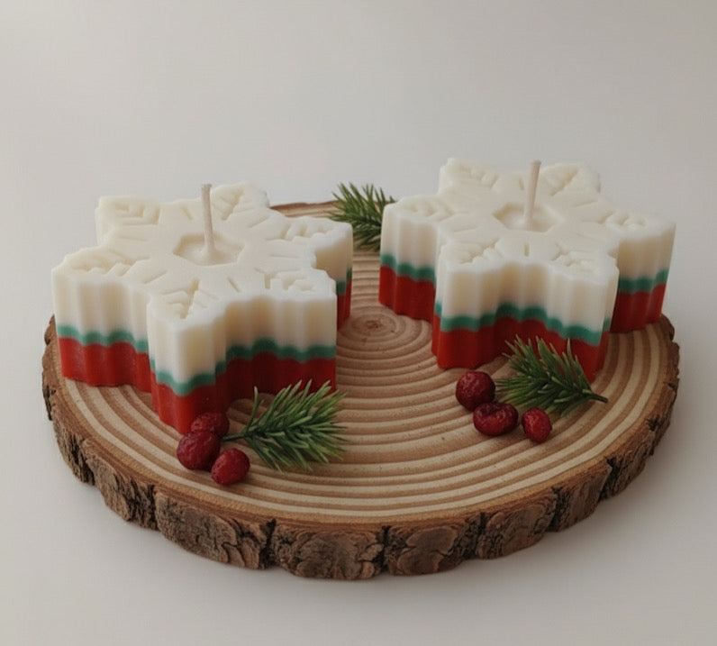 Scented three layer christmas snowflake candle